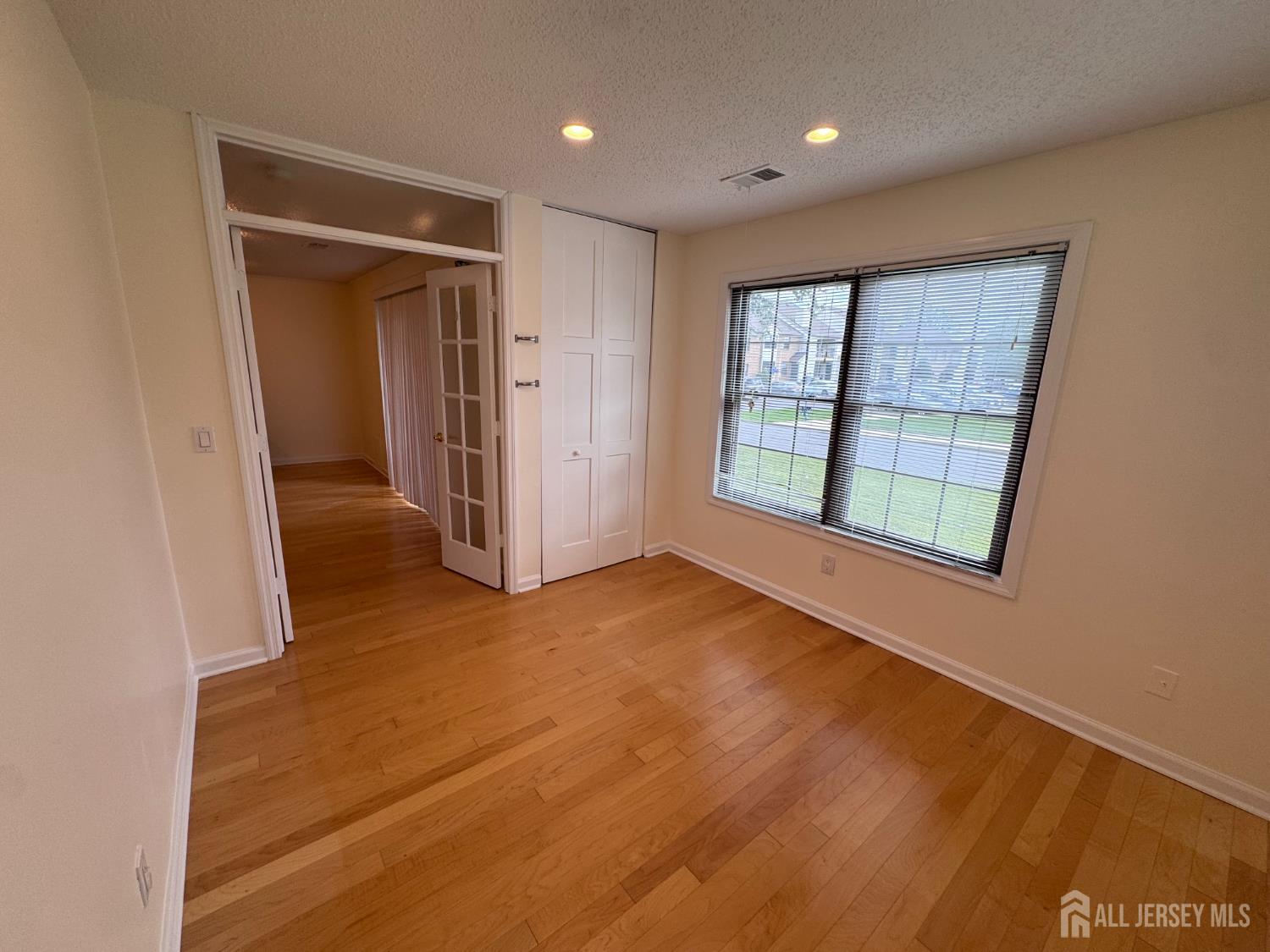 1706 Pebble Place Sayreville NJ 08859