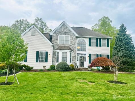 16 Poplar Drive Plainsboro NJ 08512