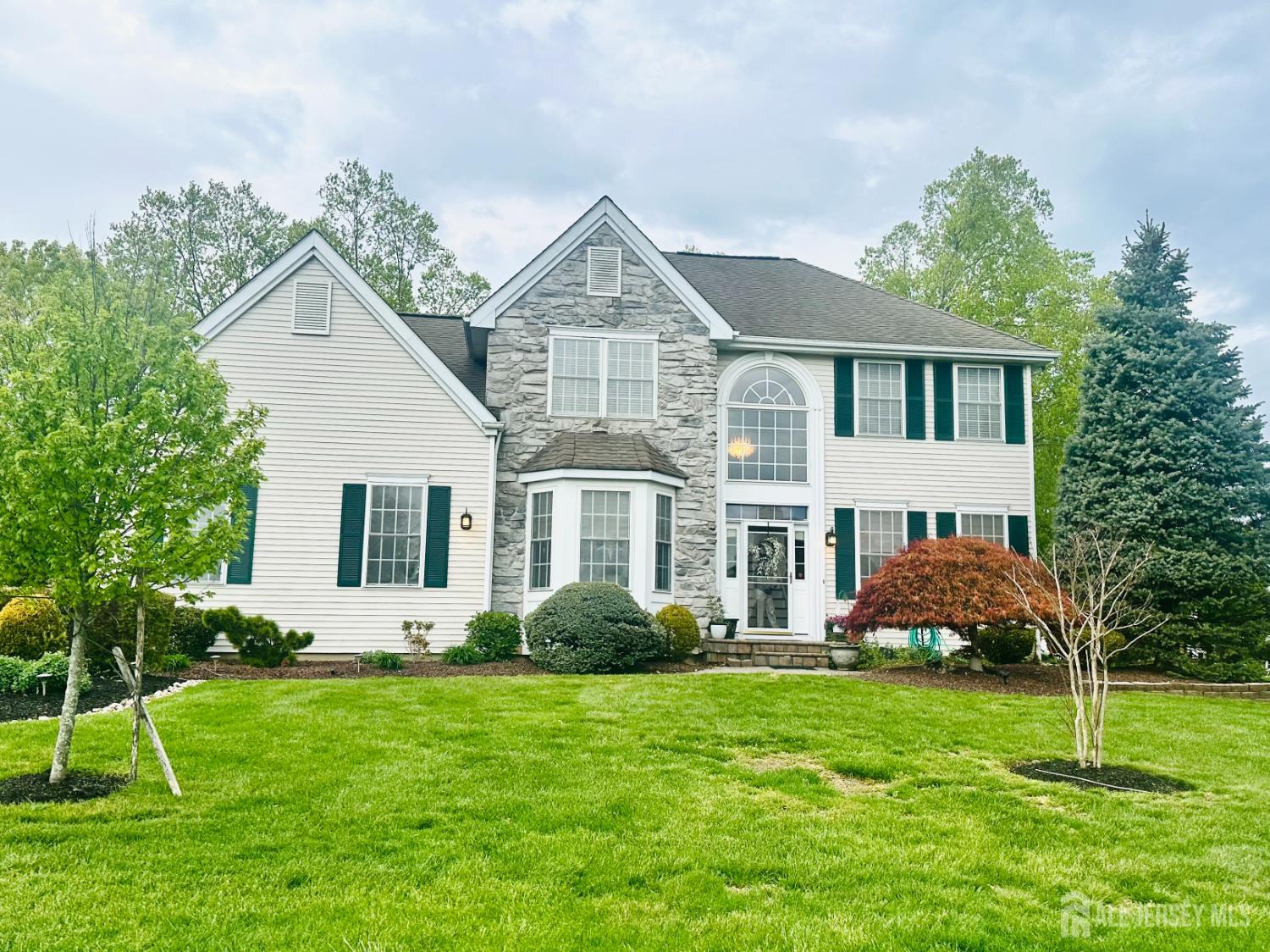 16 Poplar Drive Plainsboro NJ 08512