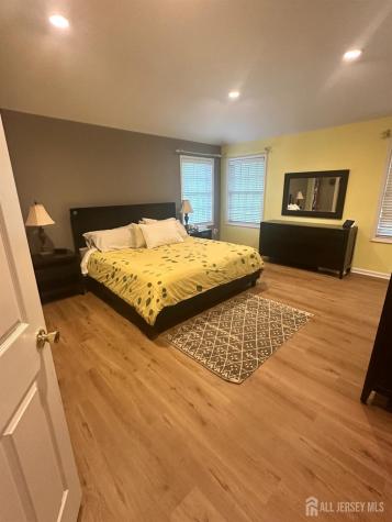 16 Poplar Drive Plainsboro NJ 08512