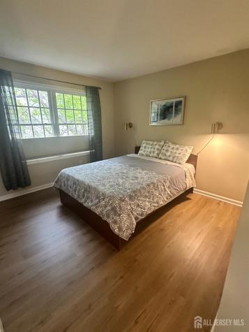 16 Poplar Drive Plainsboro NJ 08512