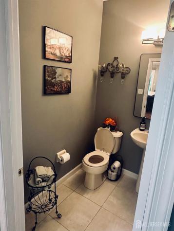 16 Poplar Drive Plainsboro NJ 08512