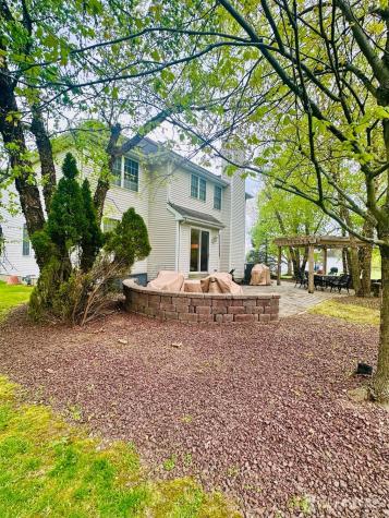 16 Poplar Drive Plainsboro NJ 08512