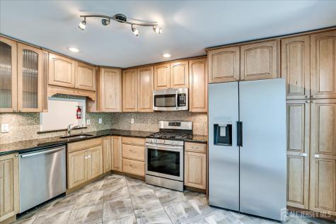3902 Spring Brook Drive Edison NJ 08820