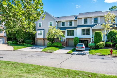 3902 Spring Brook Drive Edison NJ 08820