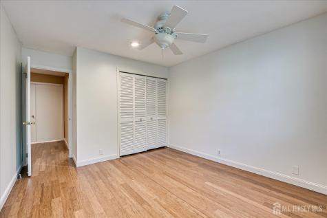 3902 Spring Brook Drive Edison NJ 08820