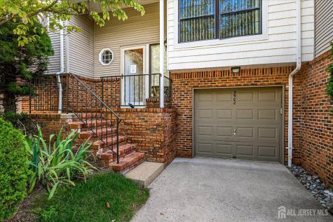 3902 Spring Brook Drive Edison NJ 08820