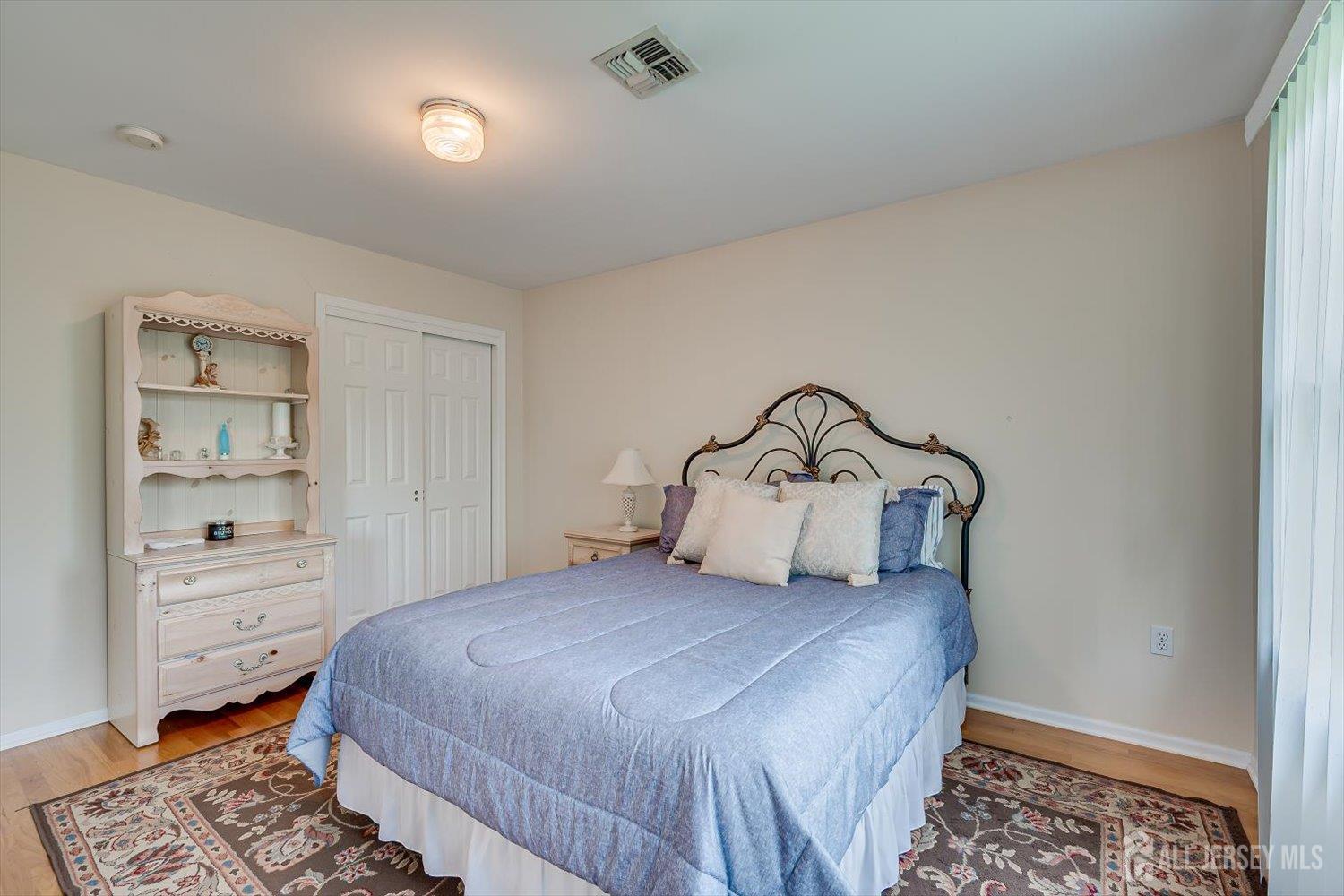 15 Alexander Court South River NJ 08882