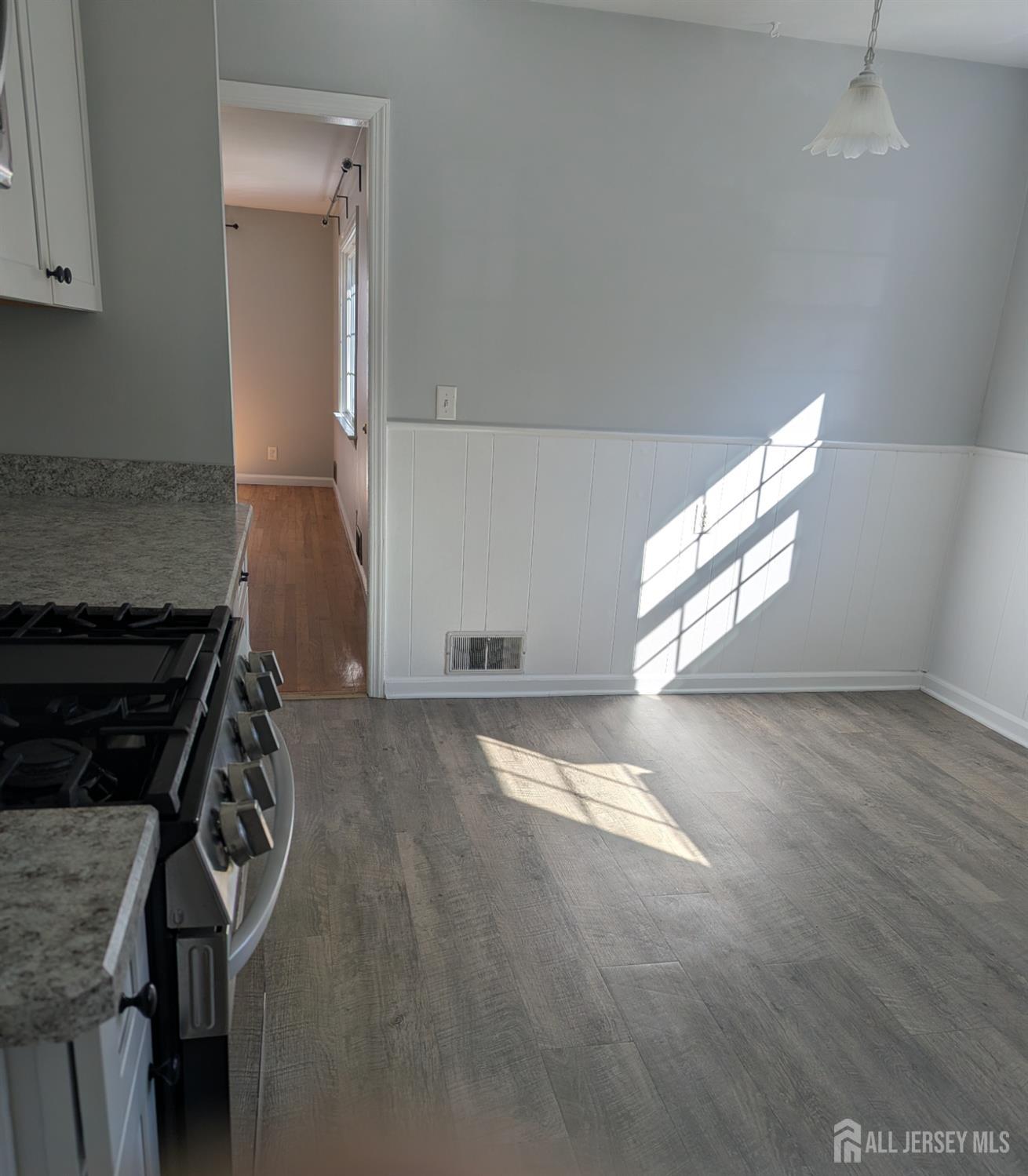 305 E Street Middlesex NJ 08846