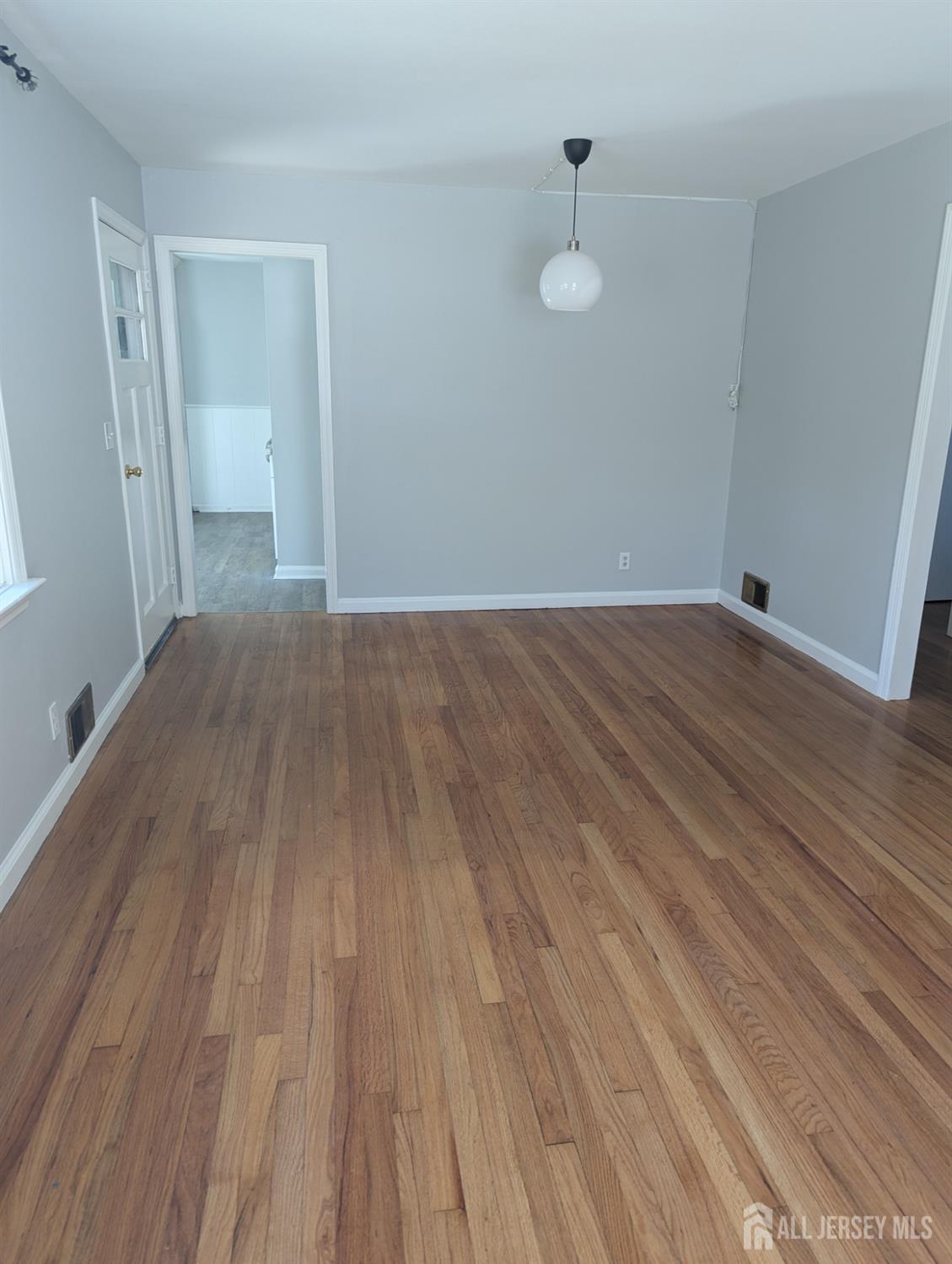 305 E Street Middlesex NJ 08846