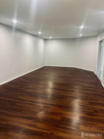 1 Upperbrook Court Parlin NJ 08859