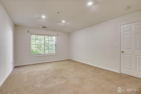 936 Waterford Drive Edison NJ 08817