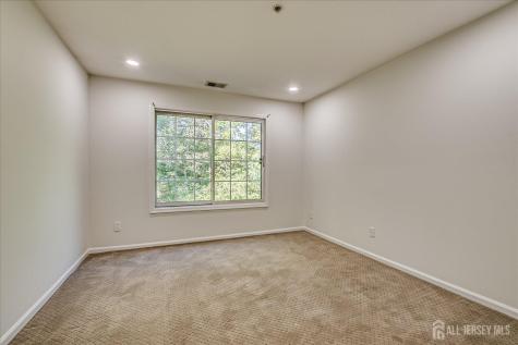 936 Waterford Drive Edison NJ 08817