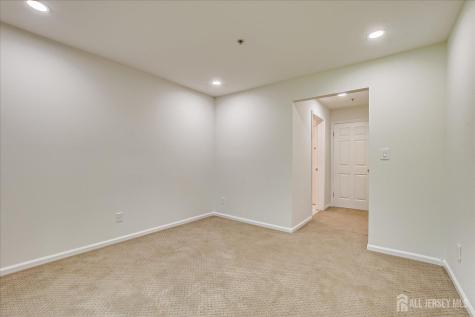 936 Waterford Drive Edison NJ 08817