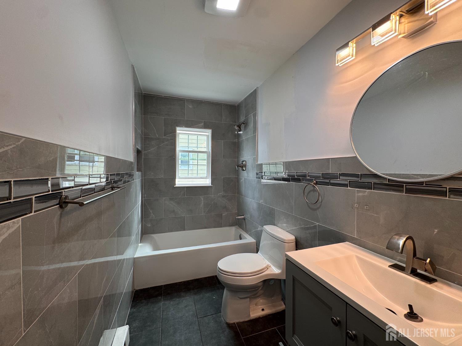 20 Noe Street Carteret NJ 07008