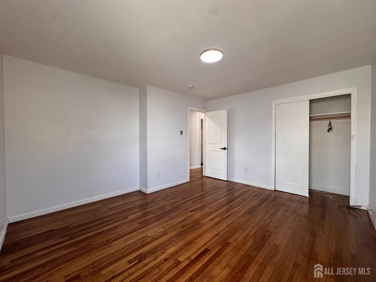 20 Noe Street Carteret NJ 07008