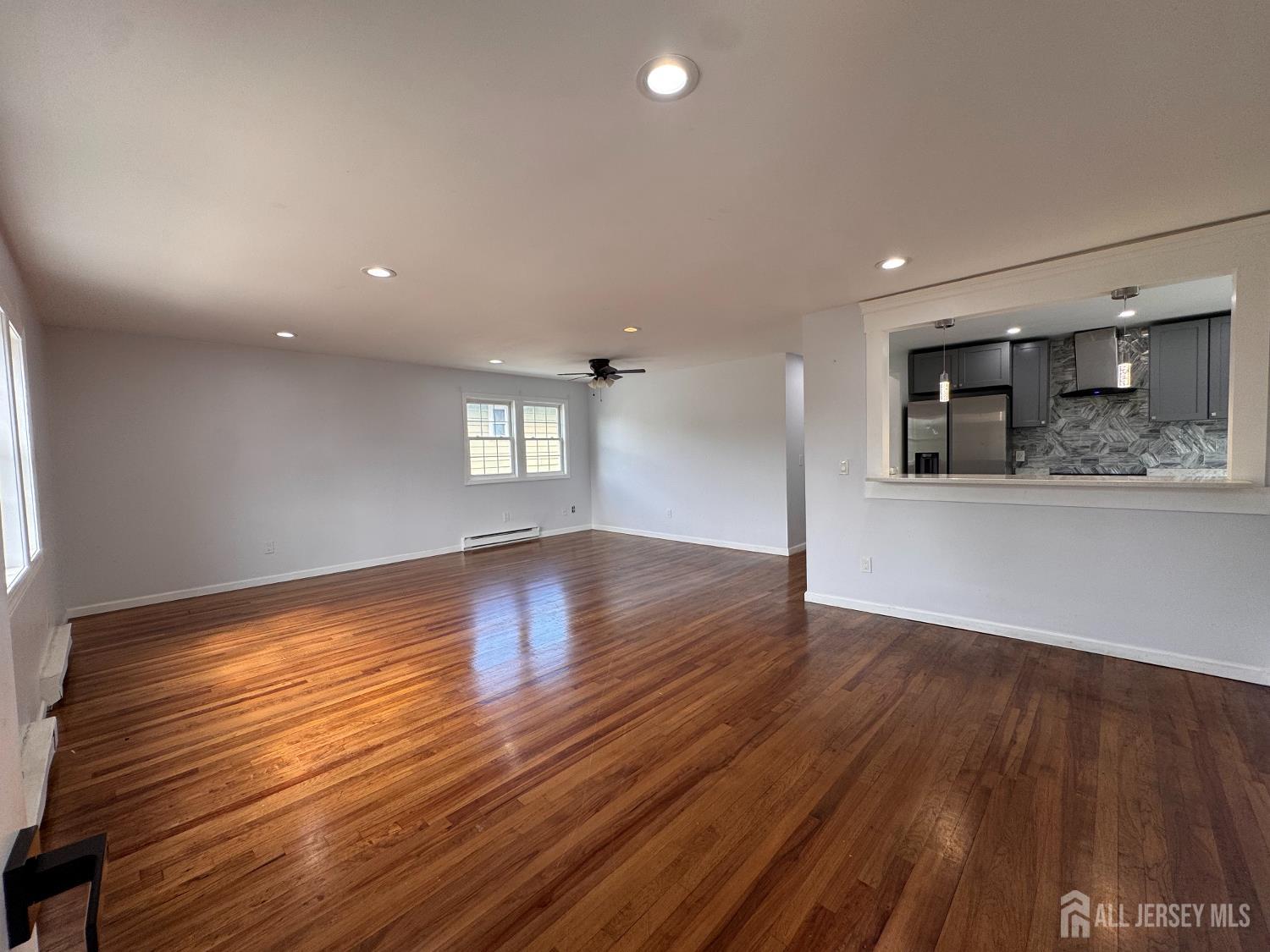 20 Noe Street Carteret NJ 07008