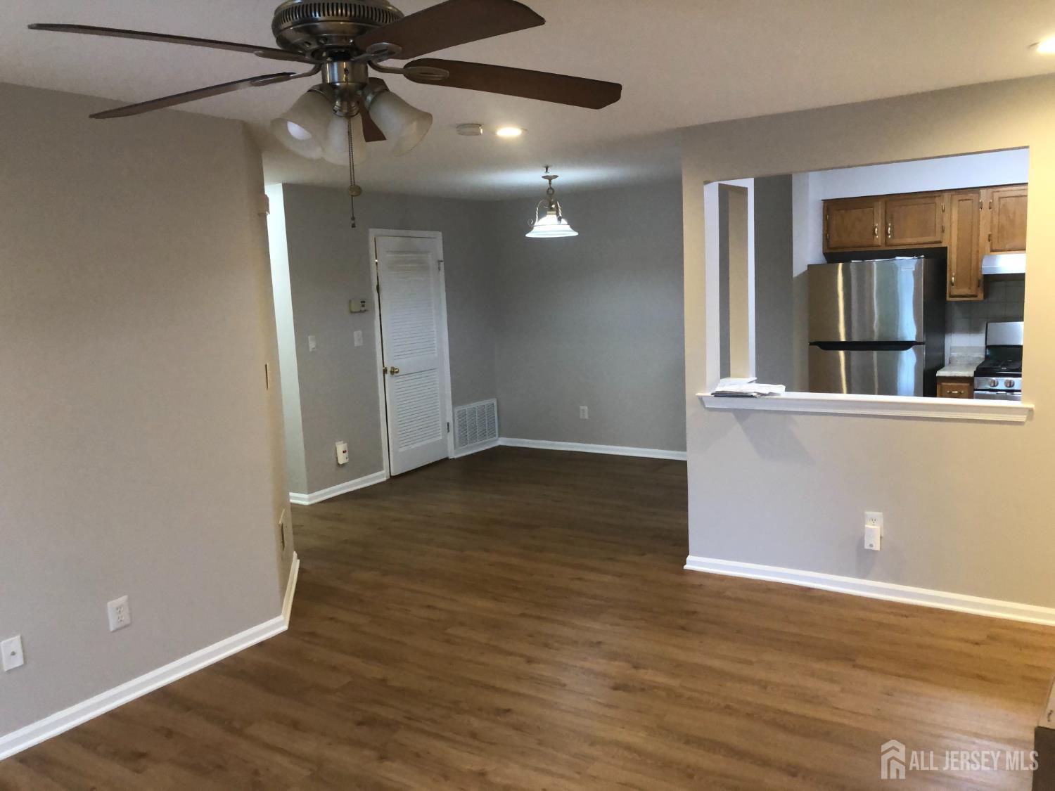 827 Waterford Drive Edison NJ 08817