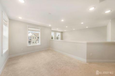 707 Station Road Dunellen NJ 08812