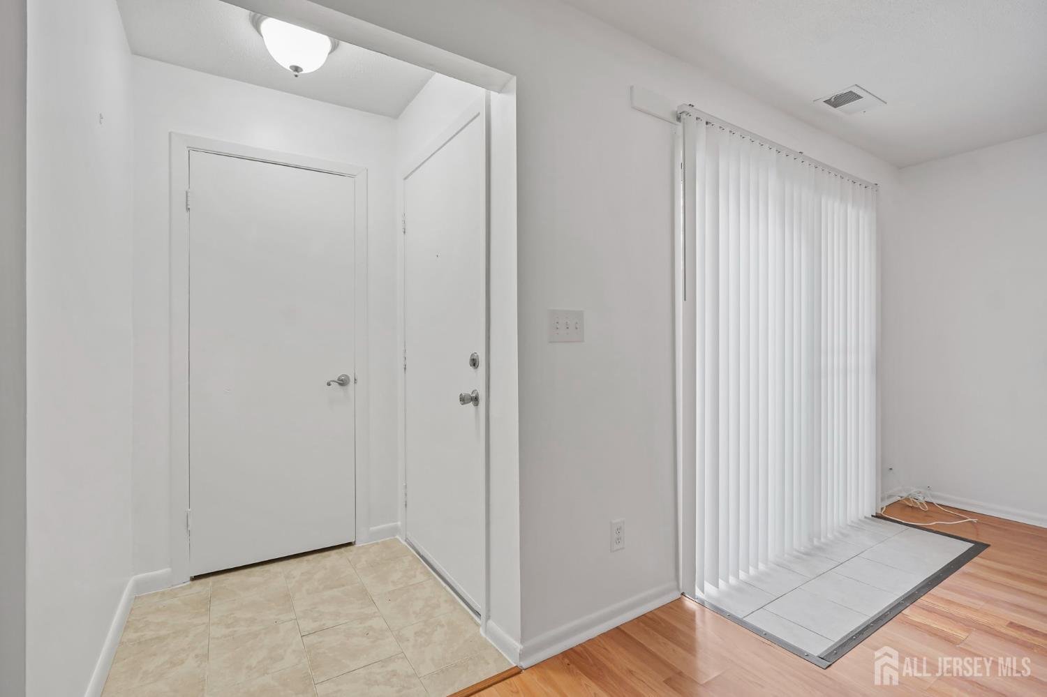 53 Foxtail Lane South Brunswick NJ 08852