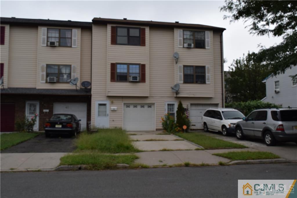 43 Essex Street Carteret NJ 07008