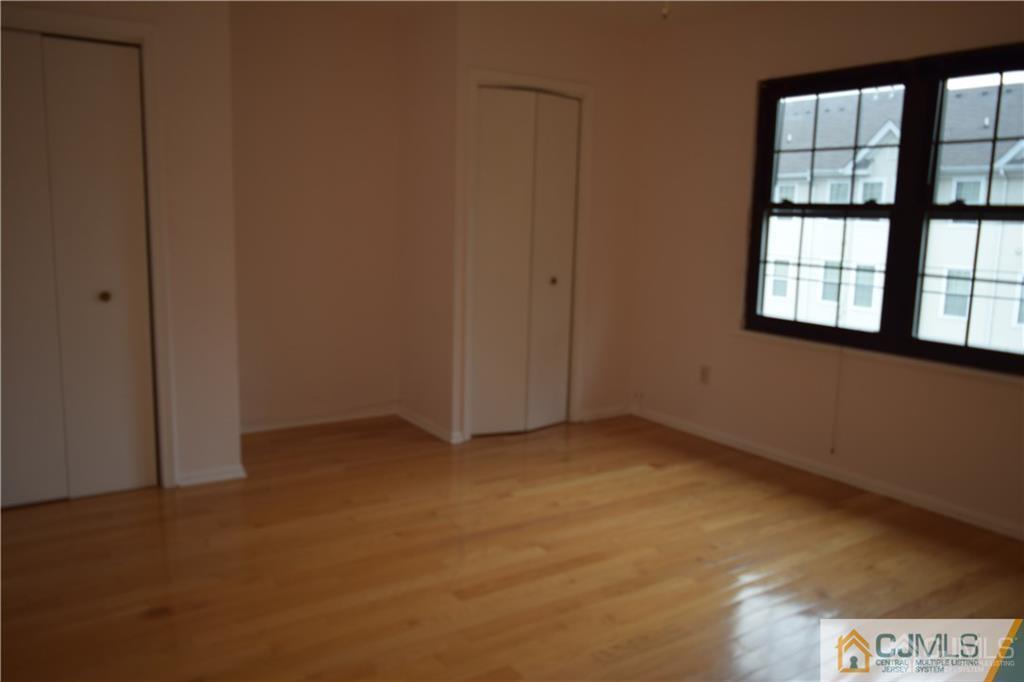 43 Essex Street Carteret NJ 07008