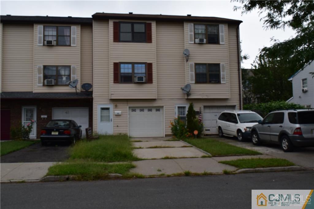43 Essex Street Carteret NJ 07008