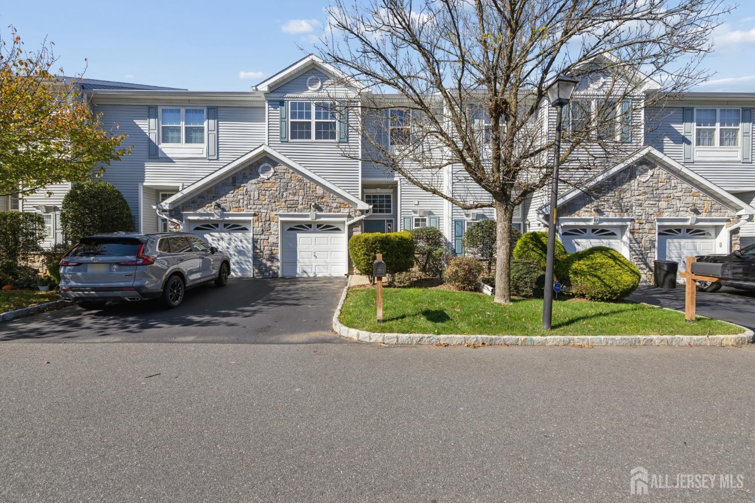 29 Harbor Bay Circle Old Bridge NJ 08879