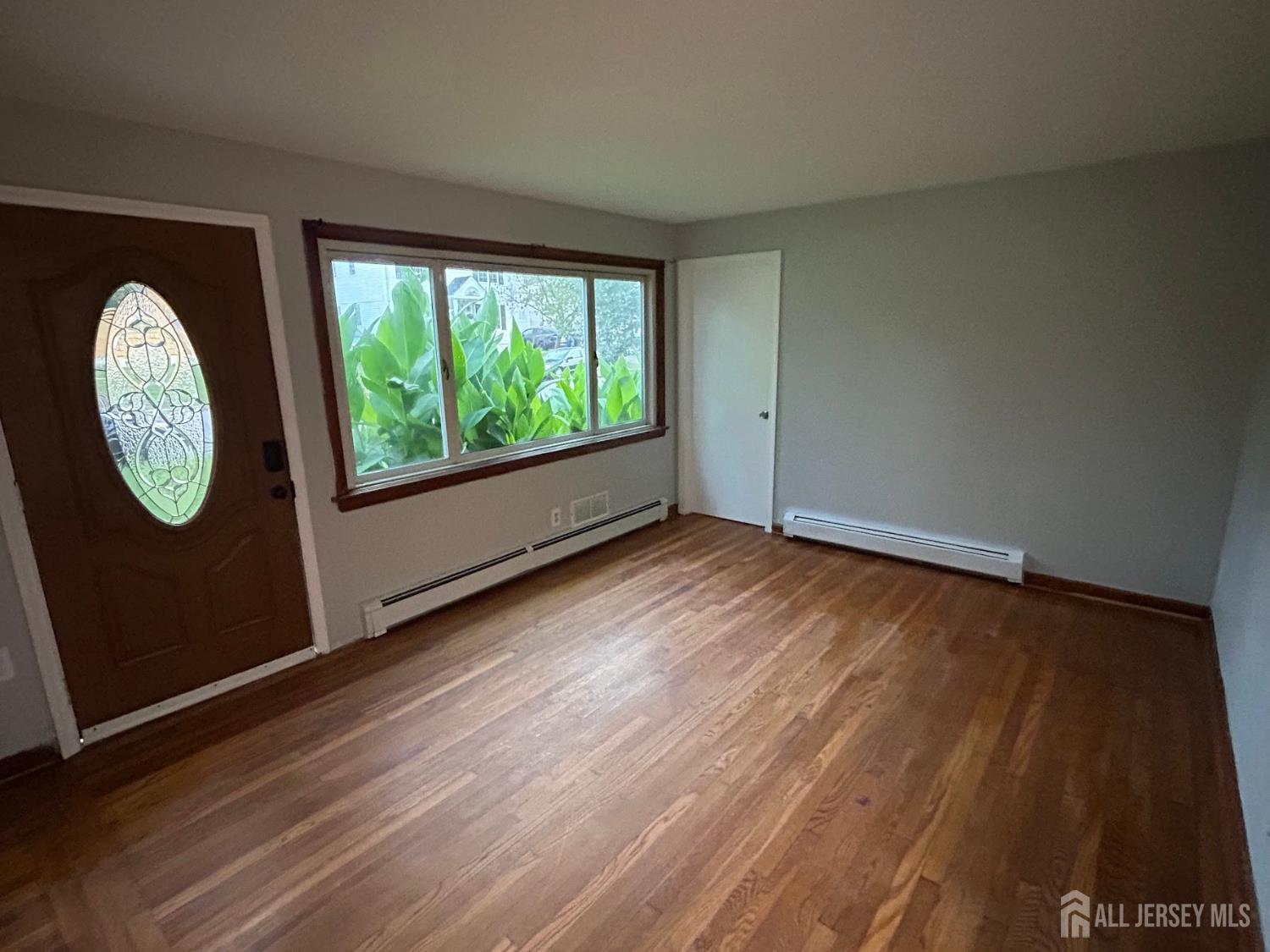 104 E Cliff Road Colonia NJ 07067