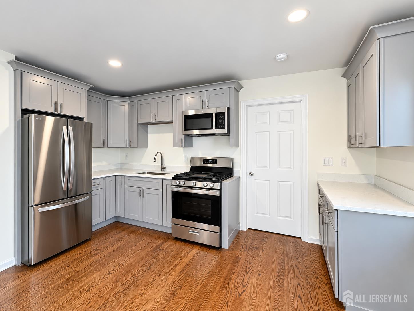 173 Jackson Avenue Edison NJ 08837
