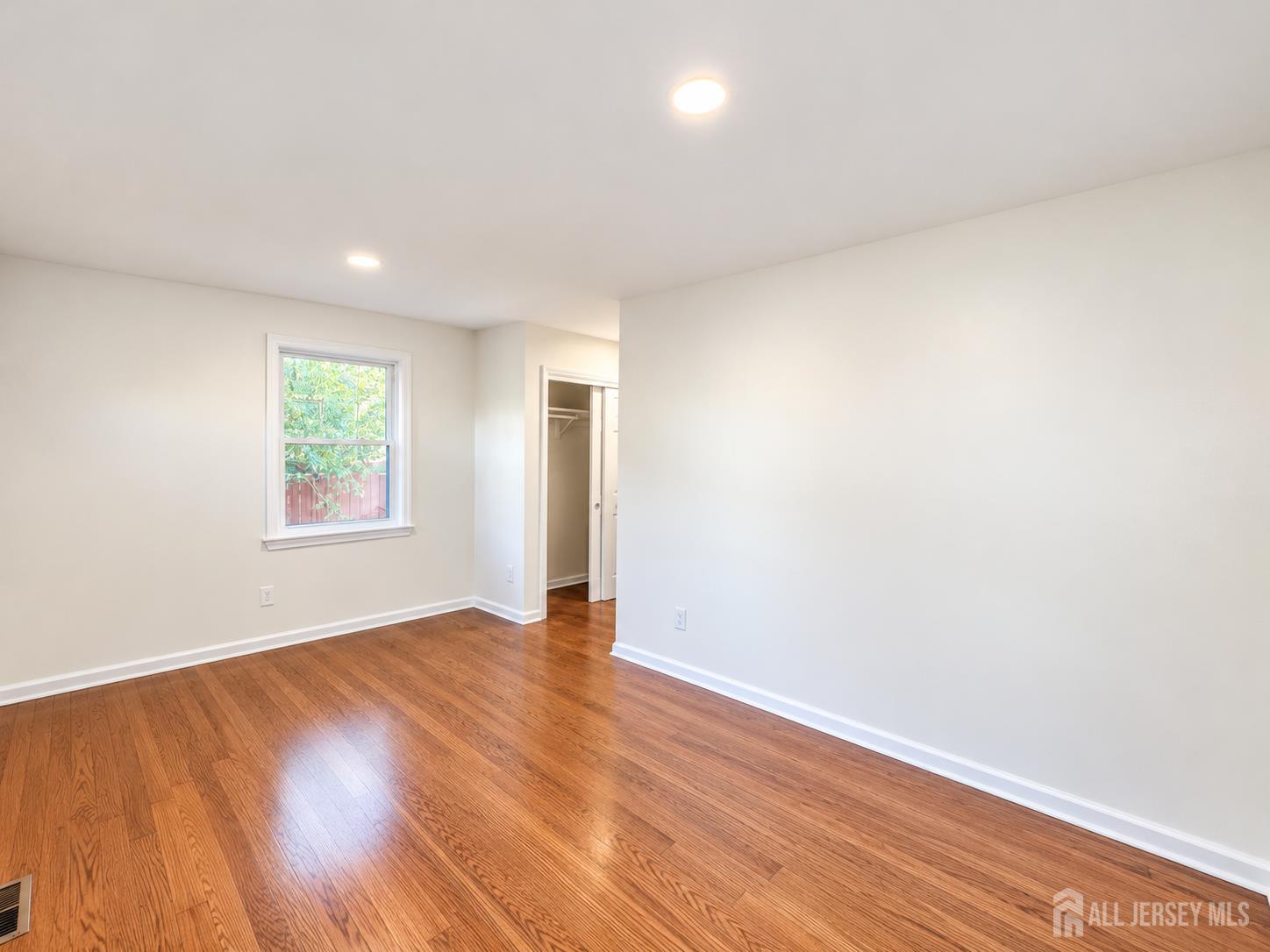 173 Jackson Avenue Edison NJ 08837