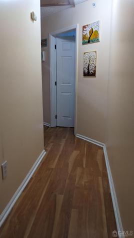 7 Newburgh Drive Edison NJ 08820
