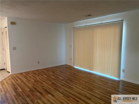 2513 Lighthouse Lane Sayreville NJ 08859