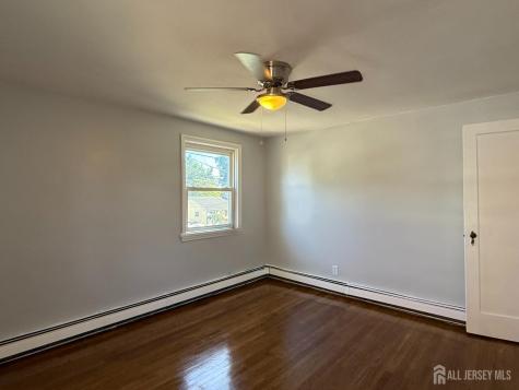 824 2nd Street Dunellen NJ 08812