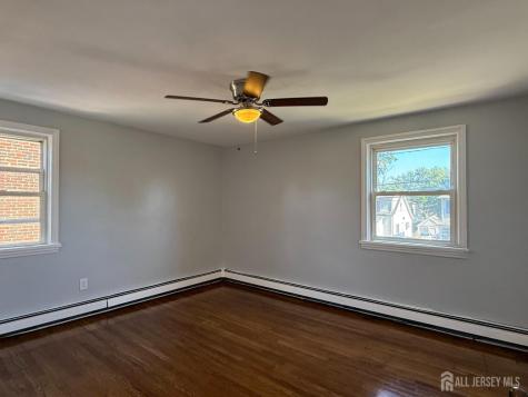 824 2nd Street Dunellen NJ 08812