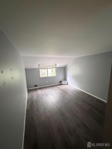 1034 Schmidt Lane North Brunswick NJ 08902