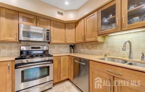 17 Ashford Drive Plainsboro NJ 08536