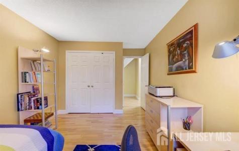 17 Ashford Drive Plainsboro NJ 08536