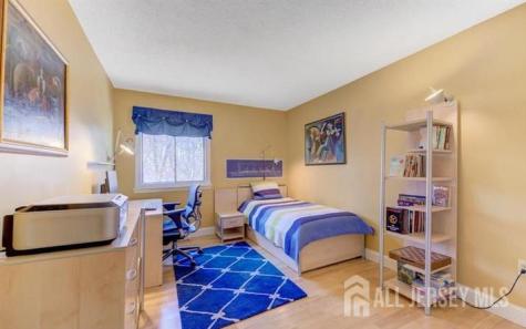 17 Ashford Drive Plainsboro NJ 08536