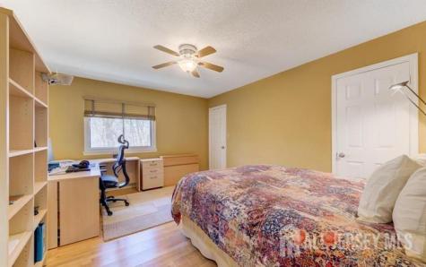 17 Ashford Drive Plainsboro NJ 08536