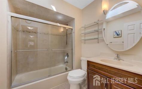 17 Ashford Drive Plainsboro NJ 08536