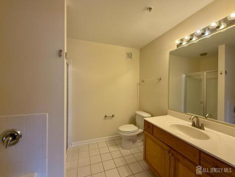 1315 Fernwood Court New Brunswick NJ 08901