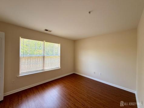 1315 Fernwood Court New Brunswick NJ 08901