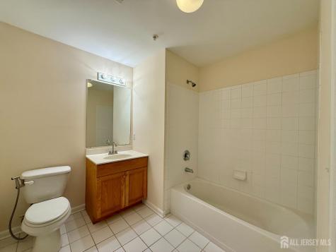 1315 Fernwood Court New Brunswick NJ 08901