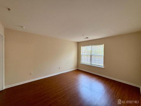 1315 Fernwood Court New Brunswick NJ 08901