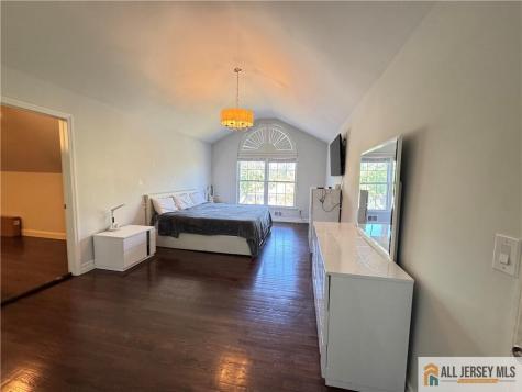 432 Jarrard Street Piscataway NJ 08854