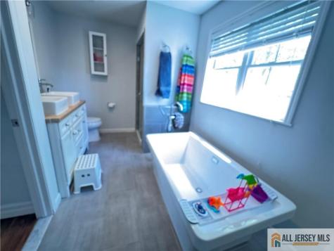432 Jarrard Street Piscataway NJ 08854