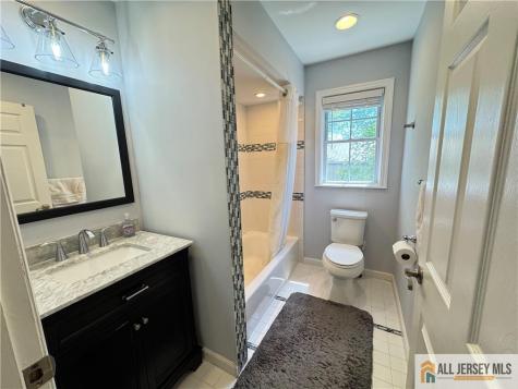 432 Jarrard Street Piscataway NJ 08854