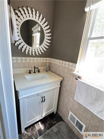 432 Jarrard Street Piscataway NJ 08854