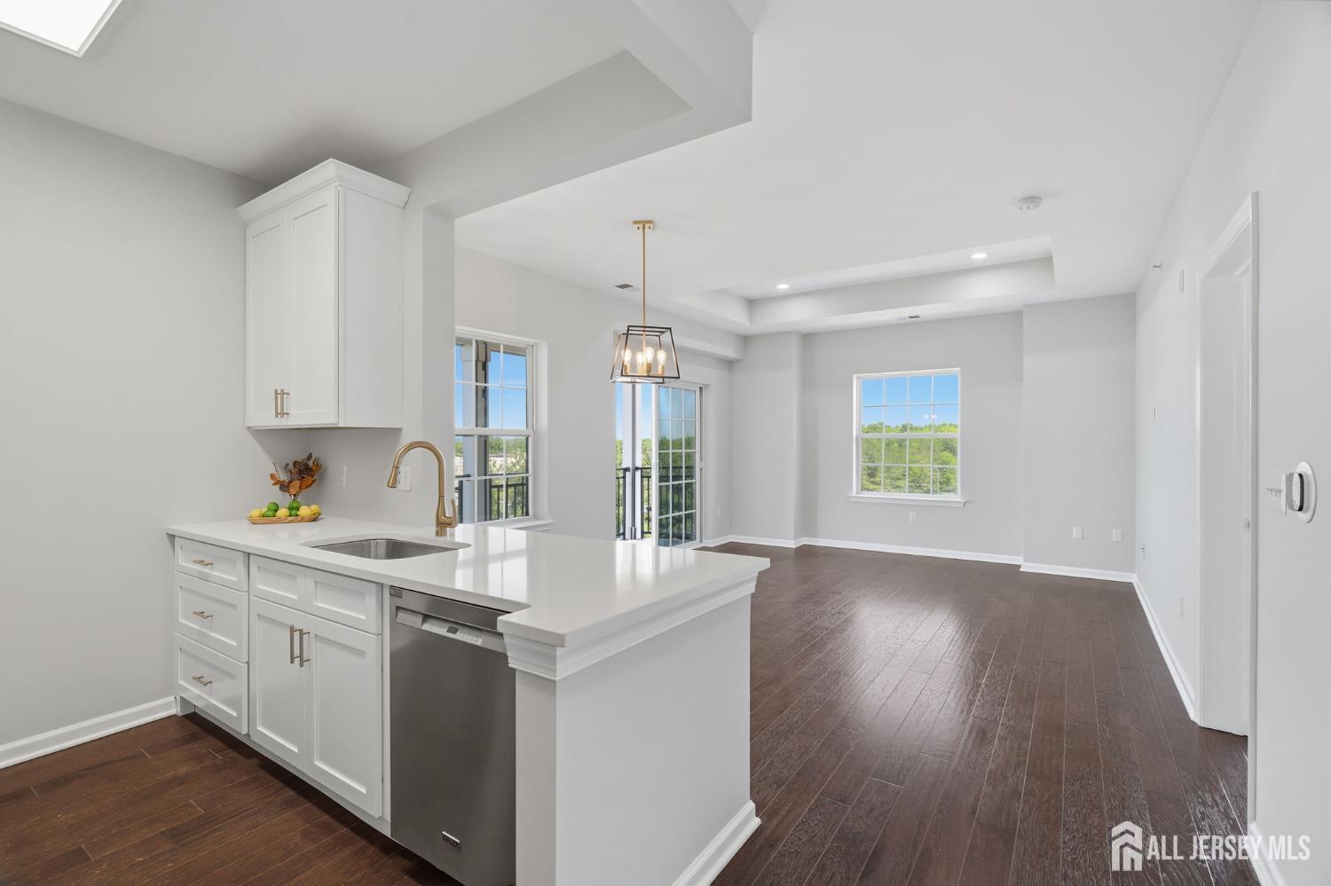 648 W Strassel Way South Plainfield NJ 07080